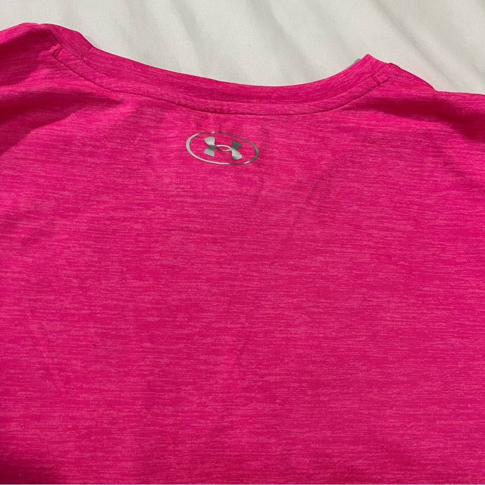Under Armour Lot of 2 Loose Heatgear Size M Medium T-Shirts NWT-Pink & Gray - Picture 11 of 14